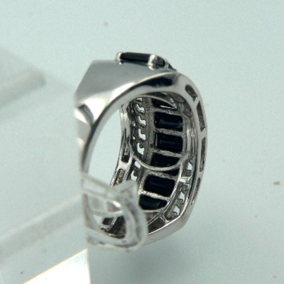 Sz 7 Genuine Thai Black Spinel (Oct) Straight Line Ring NWOT - Picture 4 of 5